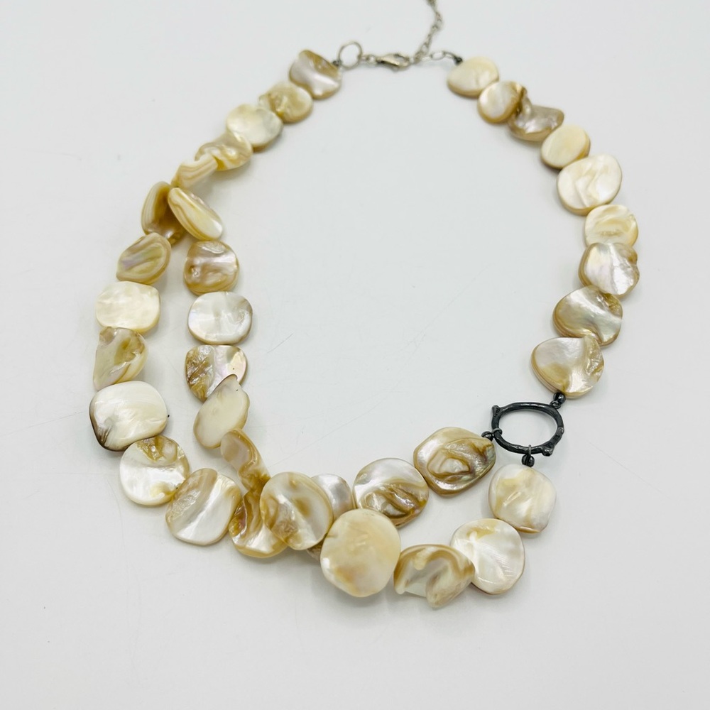 N1825 Silpada Retired Shell Mother of Pearl Drop Necklace Sterling Silver